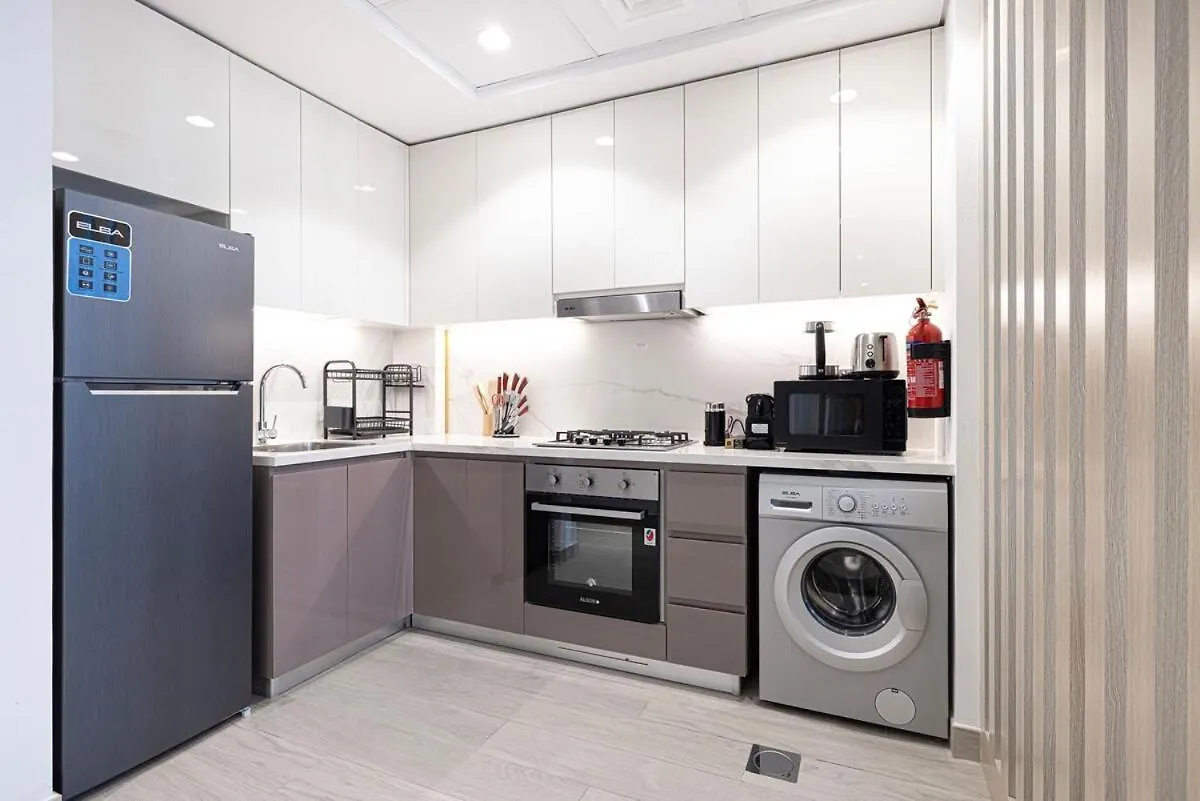 Tick - 2Br Apartment With Balcony In Azizi Riviera Dubaï Émirats arabes unis